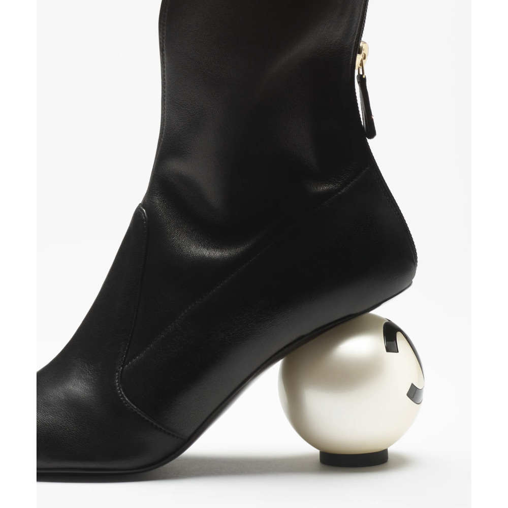 Chanel 25K Black White Pearl Ball Heel CC Logo Stretch Leather Calf Boots 38.5 - Picture 16 of 16